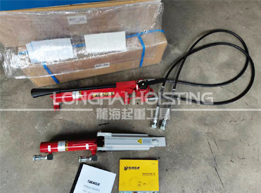 日本鷹牌楔形千斤頂